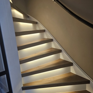 Trap met PVC bekleden en verlichting