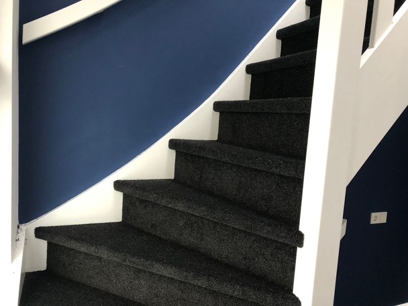 Trap bekleden met tapijt actie €545,-
