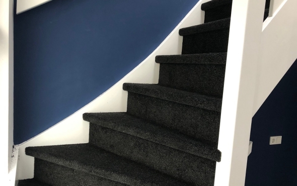 Trap bekleden met tapijt actie €545,-