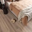 Laminaat Lichtbruin Eiken brede plank 03766 inclusief ondervloer plinten gratis gelegd