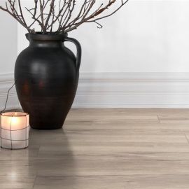 Laminaat Eiken Beige 8mm brede plank 02421 inclusief leggen aanbieding