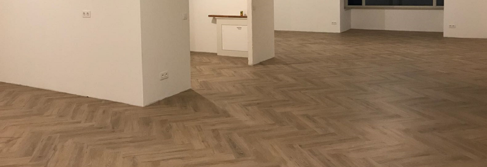 VIsgraat pvc vloer gelegd door ART Woninginrichting