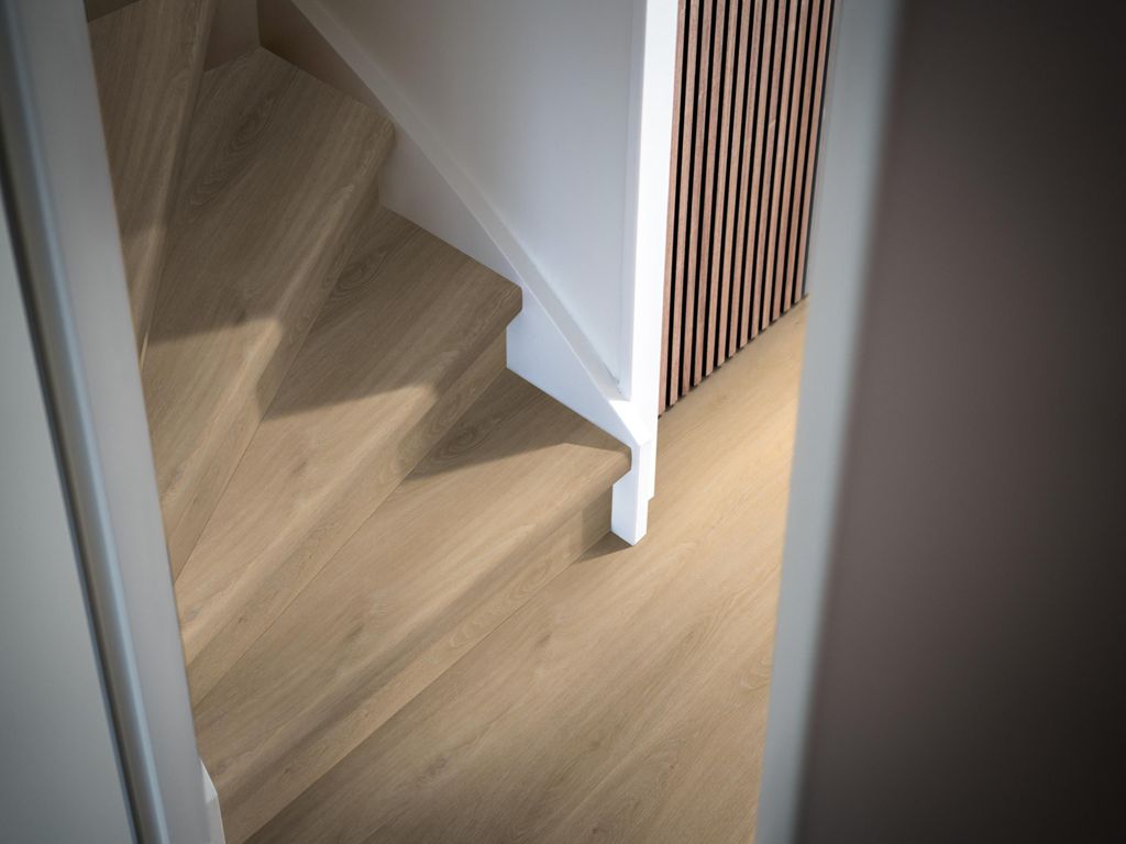 PVC traprenovatie overzettreden avanto beige